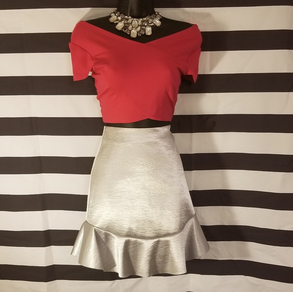 H&M  Sliver Metallic Ruffle Skirt